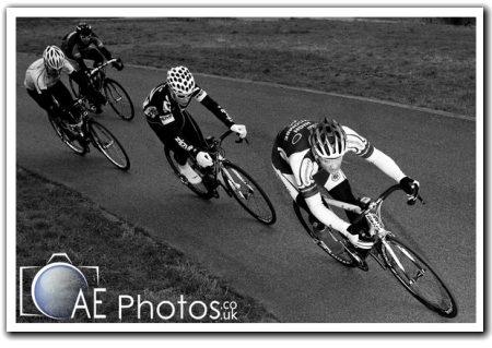 click here to view racing photos in the Imperial Winter Series